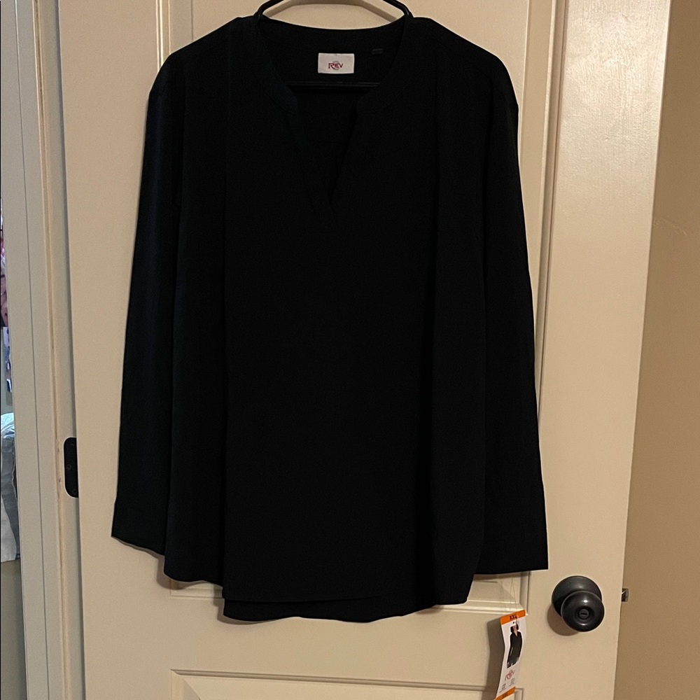 Black Long-Sleeve Split-Neck Blouse